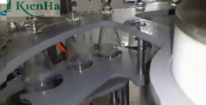 Máy nạp nguyên liệu vào chai/ lon